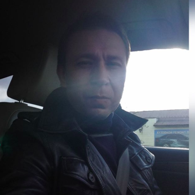 Dan Dan 38 years old, 4/5