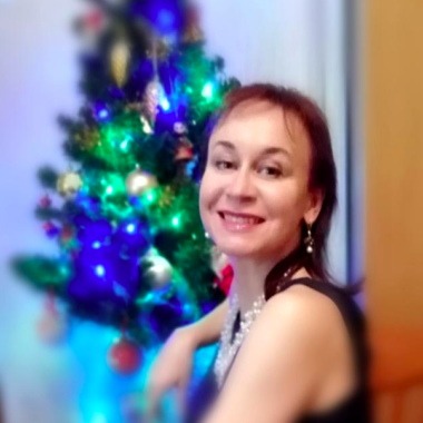 Kate Flores 47 years old, 5/5